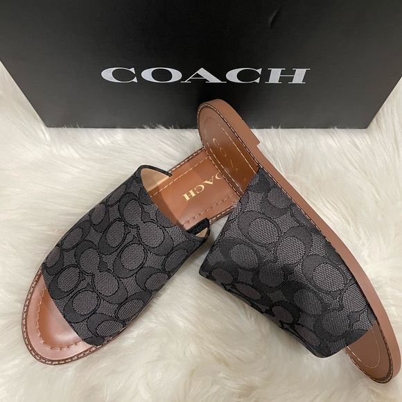 Coach Hazek signed sandal - Picture 2 of 5